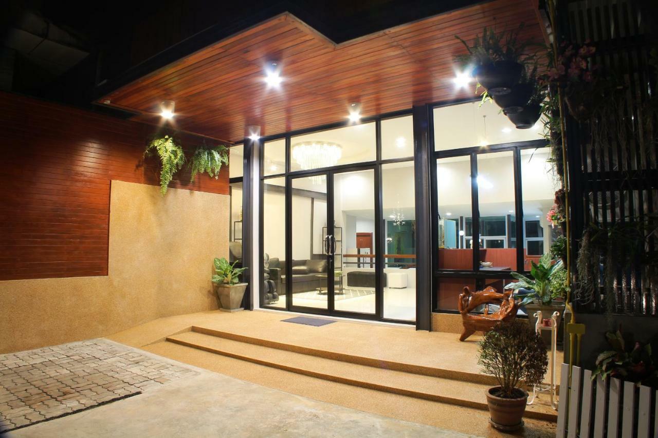S'Prima Hostel Phitsanulok Luaran gambar
