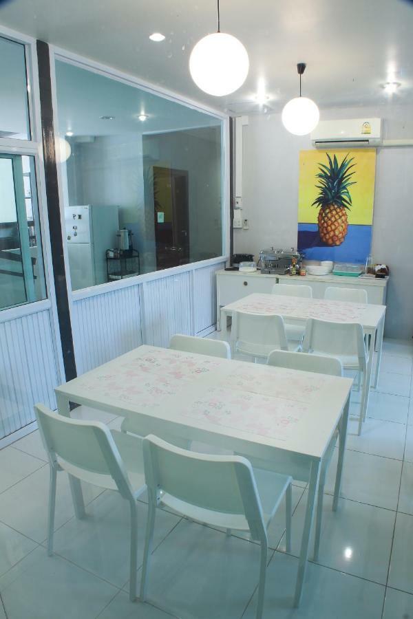 S'Prima Hostel Phitsanulok Luaran gambar