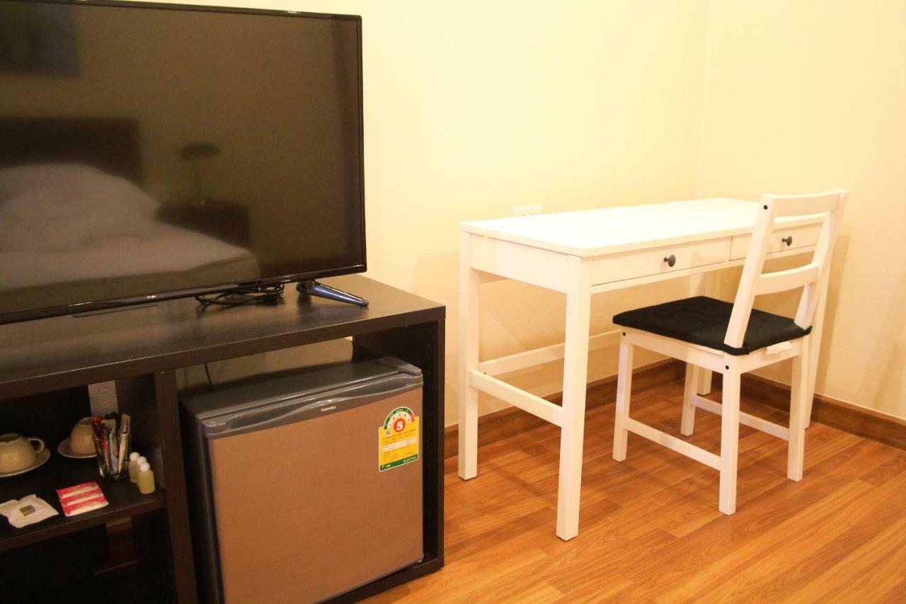 S'Prima Hostel Phitsanulok Luaran gambar