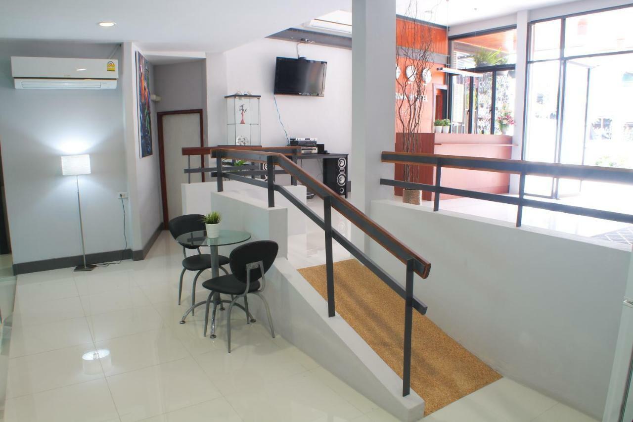 S'Prima Hostel Phitsanulok Luaran gambar